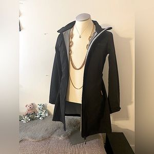 Size 6US water resistant. New but no tag. Never worn.